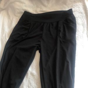 Women’s Black Legging with Pockets